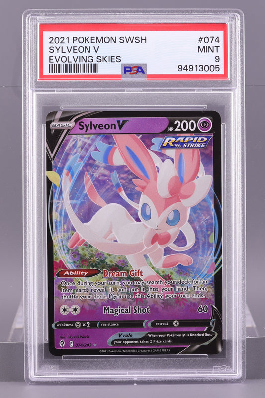 Sylveon V 2021 Sword & Shield - Evolving Skies  #74    PSA 9