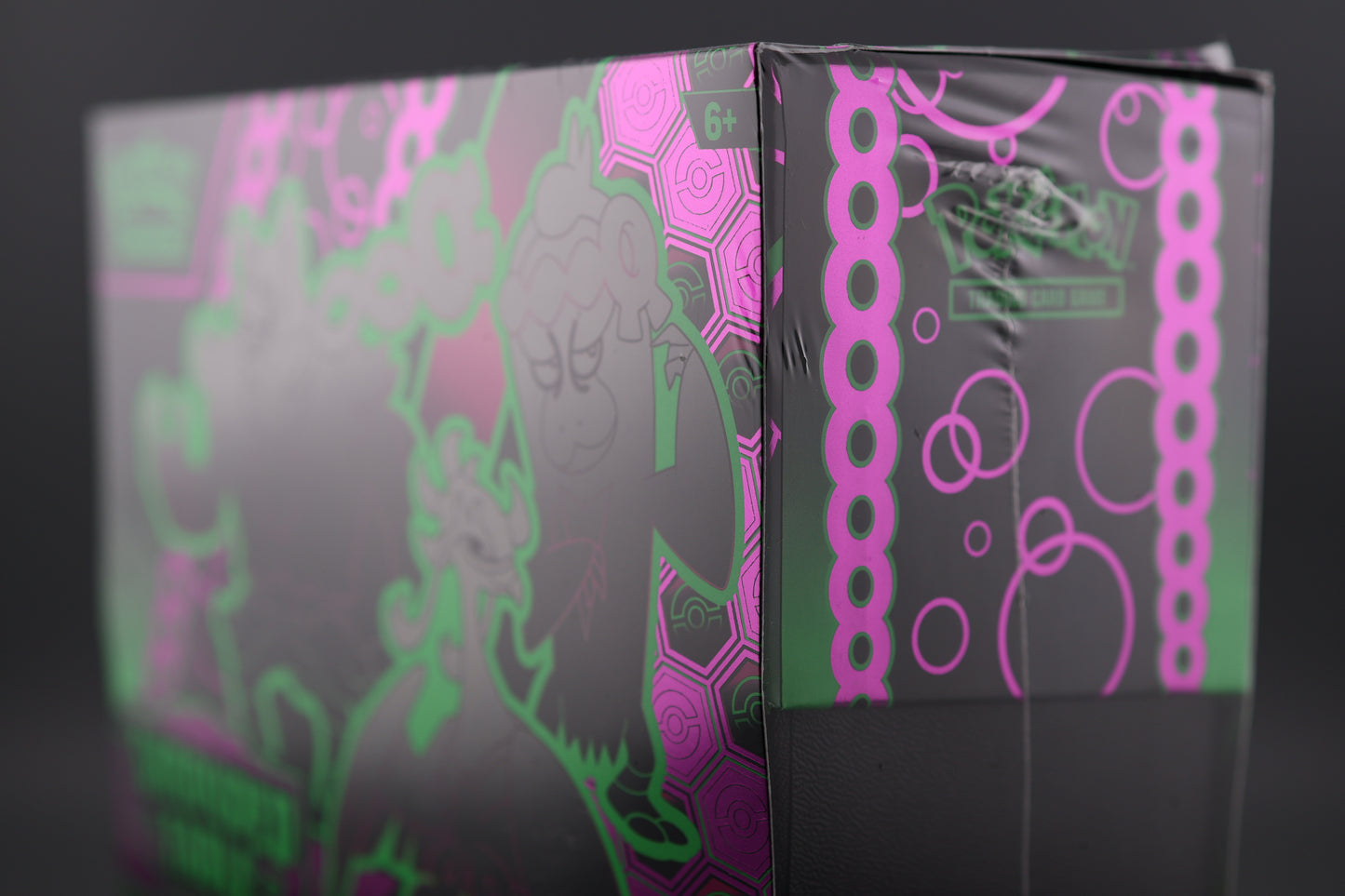 Shrouded Fable Elite Trainer Box (Scarlet and Violet) (Styles May Vary)